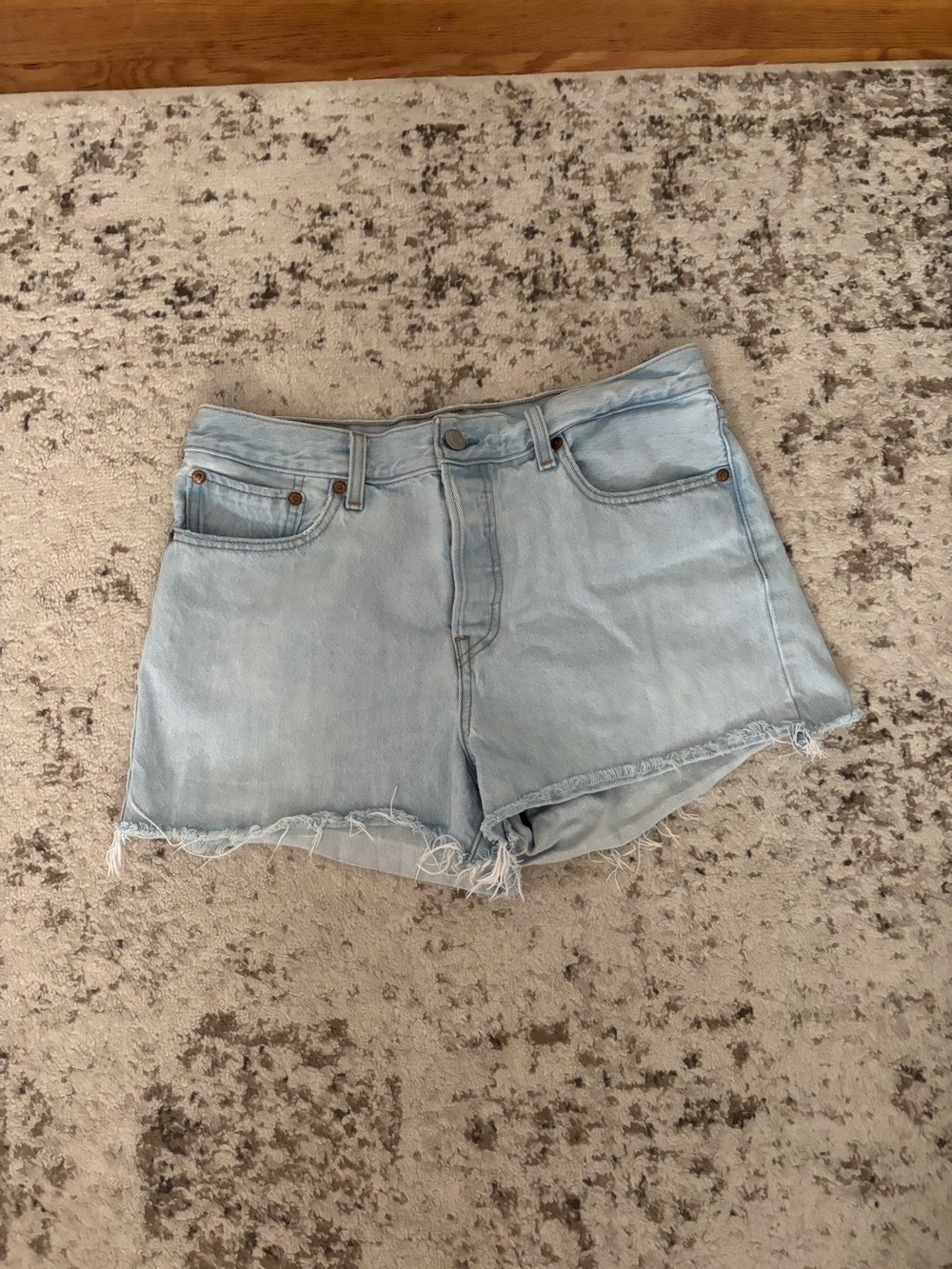 Levi wedgie short jean shorts